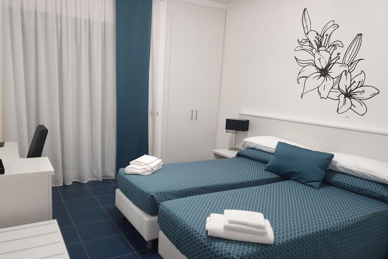 Hotel Villa Chiara Terracine Extérieur photo