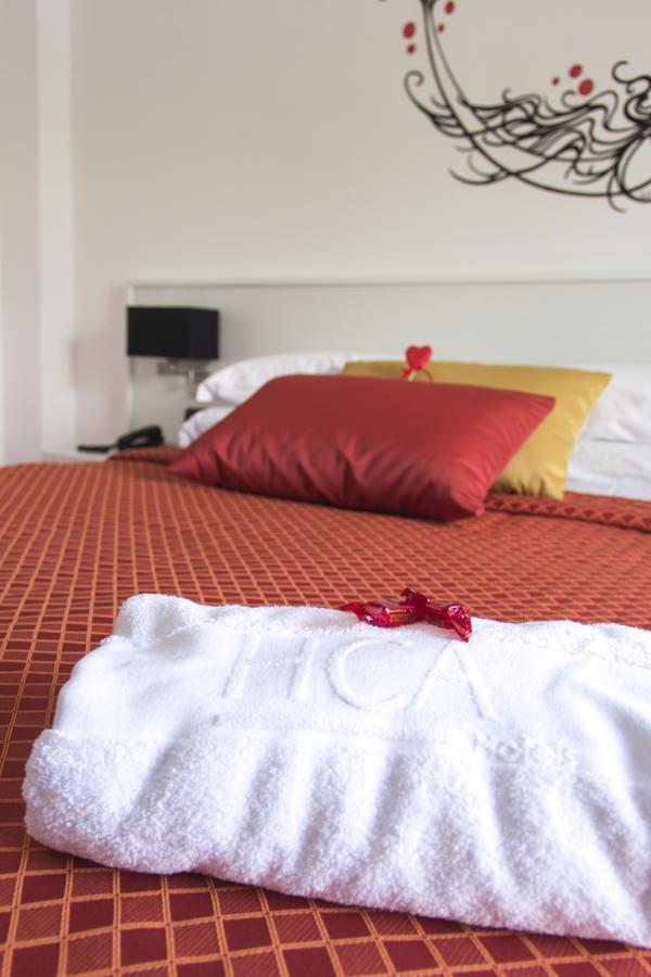 Hotel Villa Chiara Terracine Extérieur photo