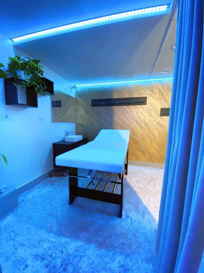 Hotel Villa Chiara Terracine Extérieur photo